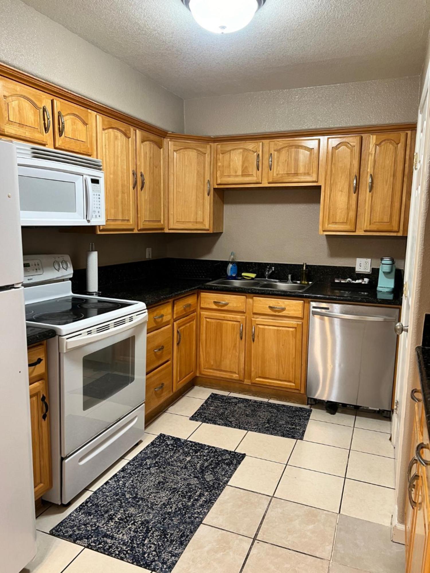 Quiet 1Bed,1Bath Condo With Free Parking Fresno Exterior photo