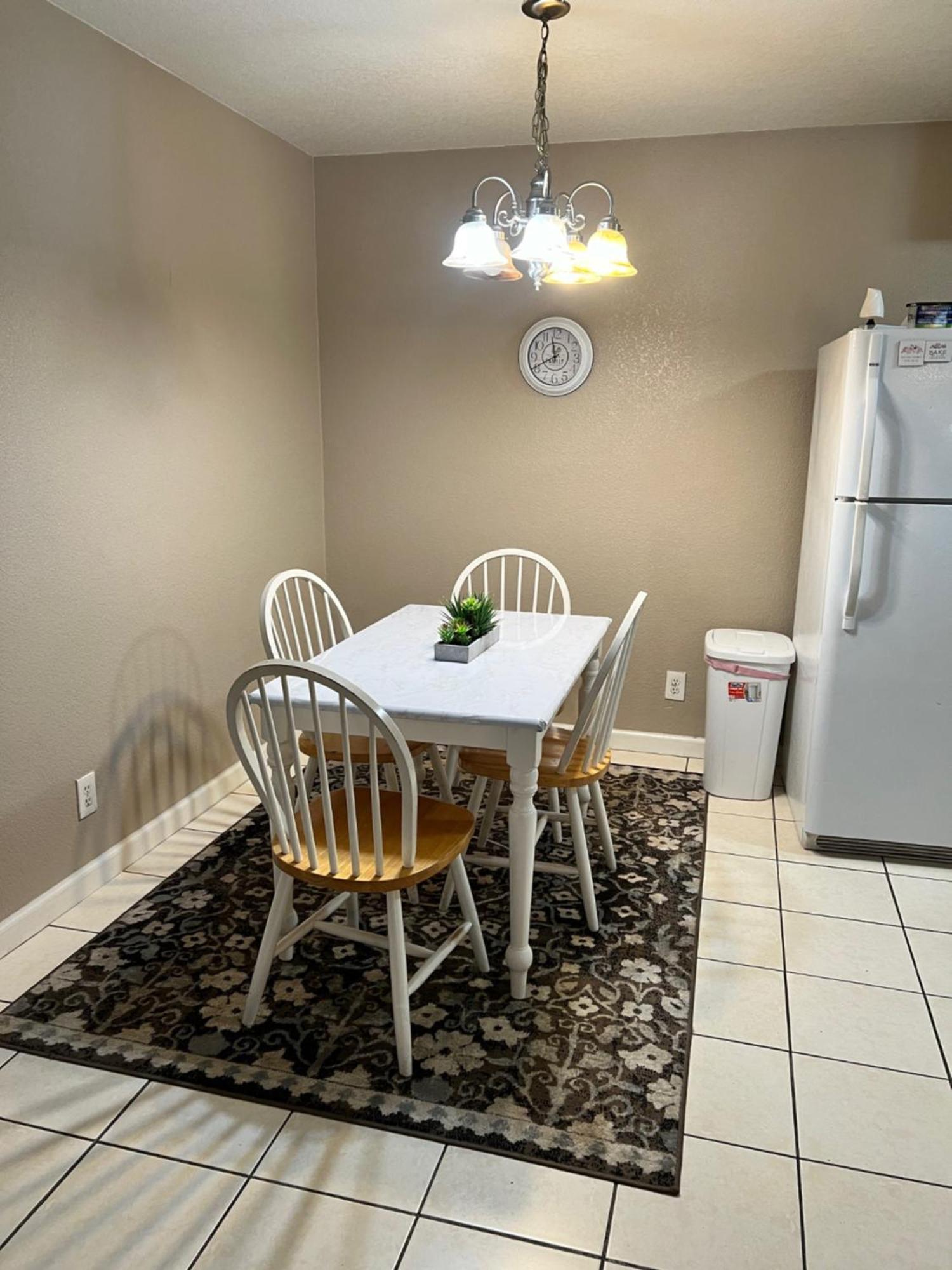 Quiet 1Bed,1Bath Condo With Free Parking Fresno Exterior photo
